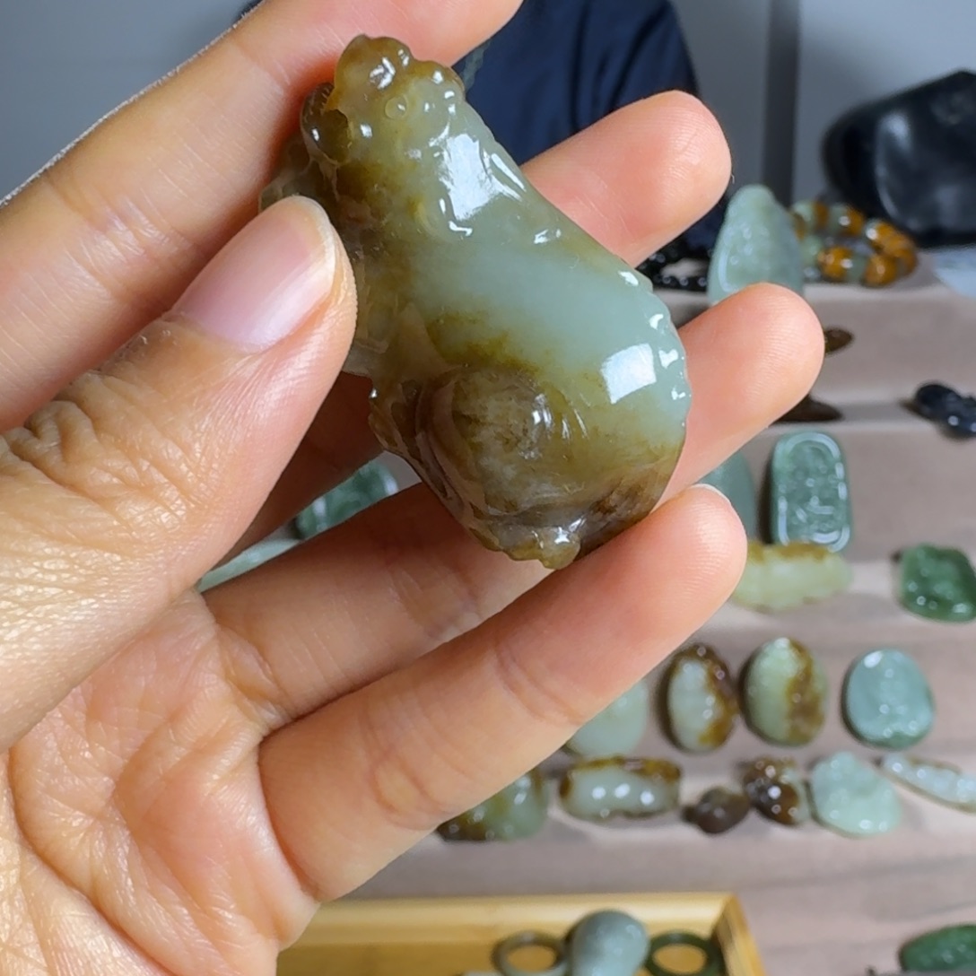 和田玉（糖玉）颈饰未镶嵌