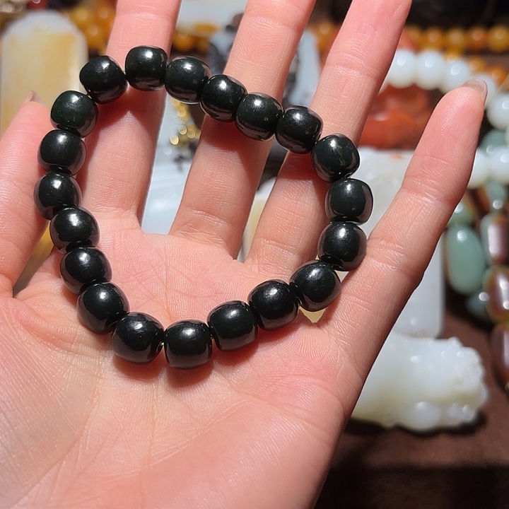 和田玉未镶嵌手链