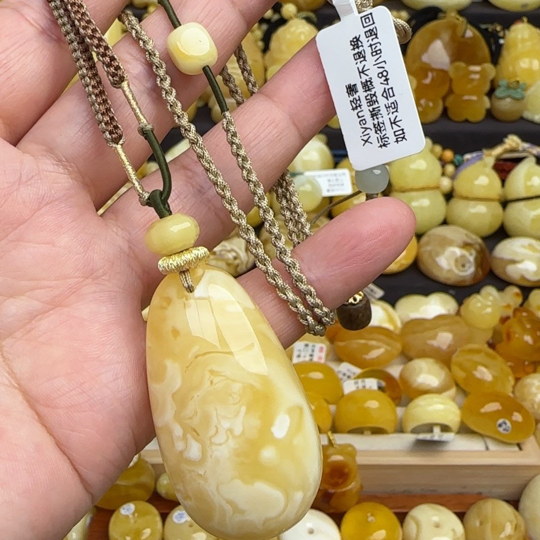 蜜蜡套链未镶嵌 天然俄料浓白妖花蜜蜡水滴吊坠