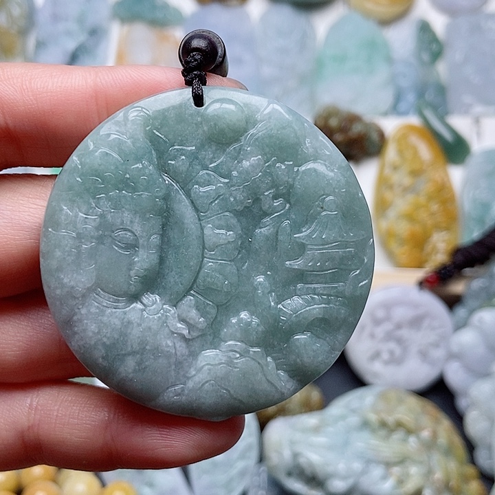 翡翠未镶嵌颈饰翡翠