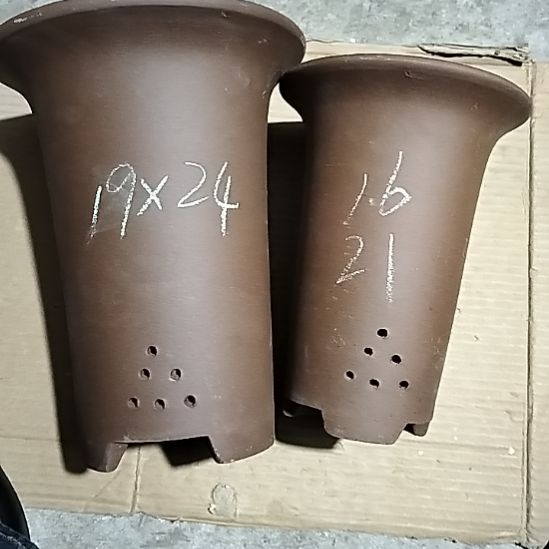 紫砂兰花盆两个紫砂