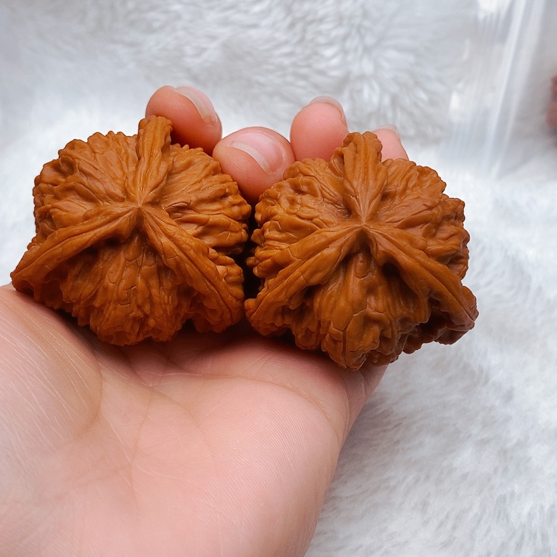 梦***天文玩核桃吊坠三棱