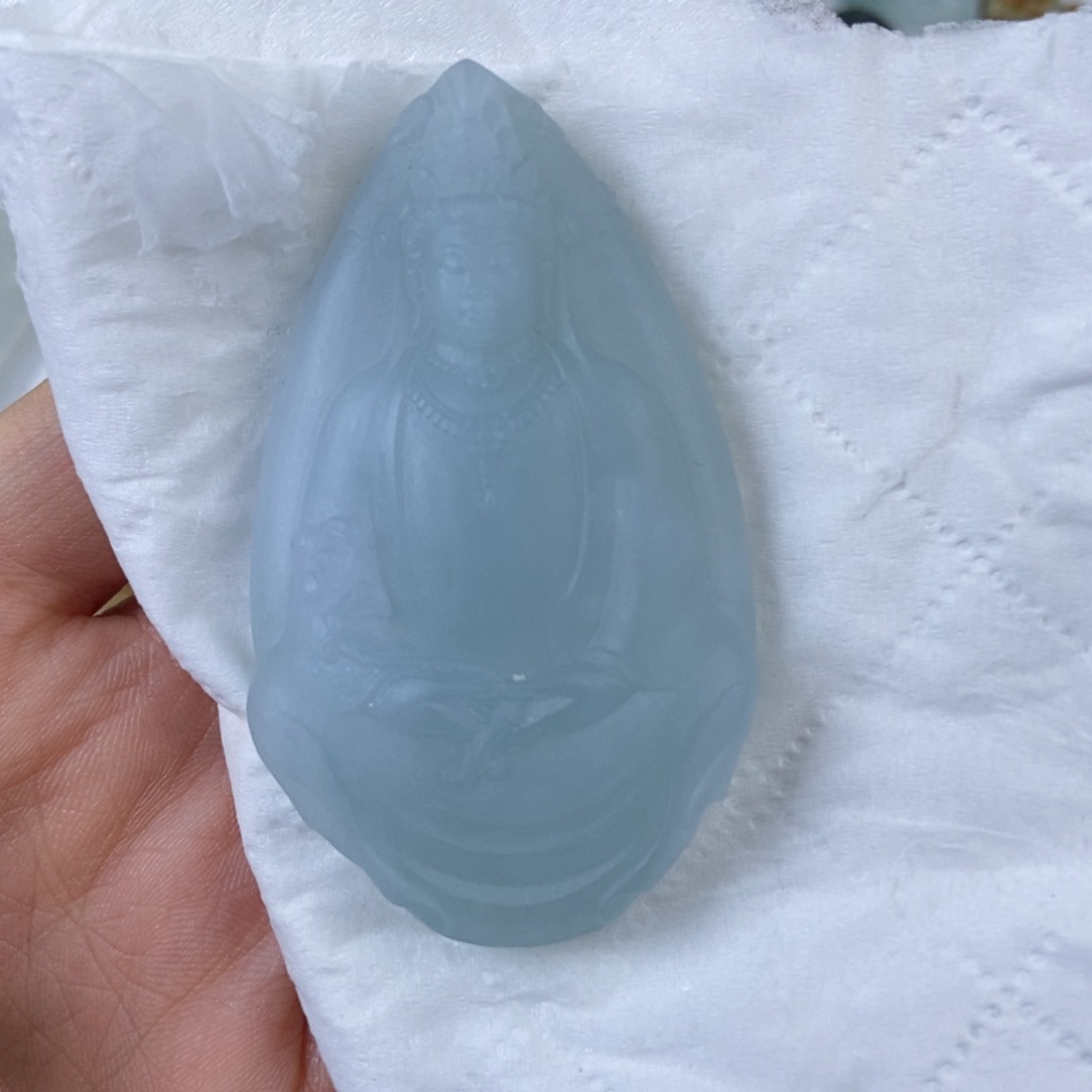 定制翡翠未镶嵌白*蚣