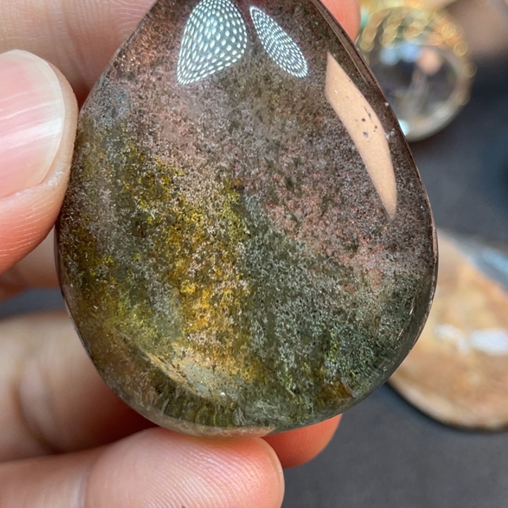 水晶颈饰未镶嵌何*