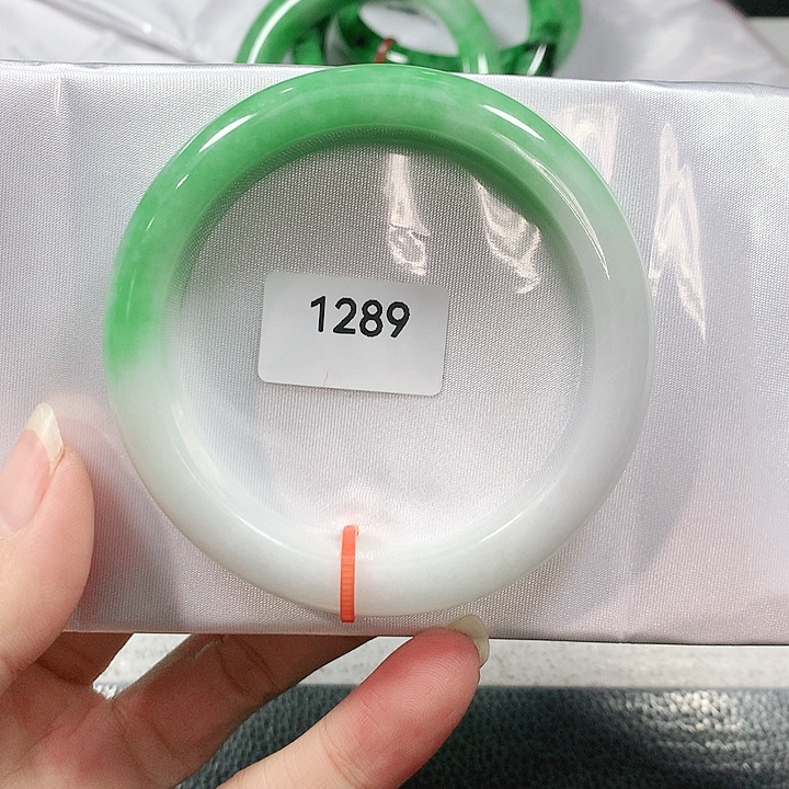 翡翠手镯未镶嵌天然翡翠手镯54.4