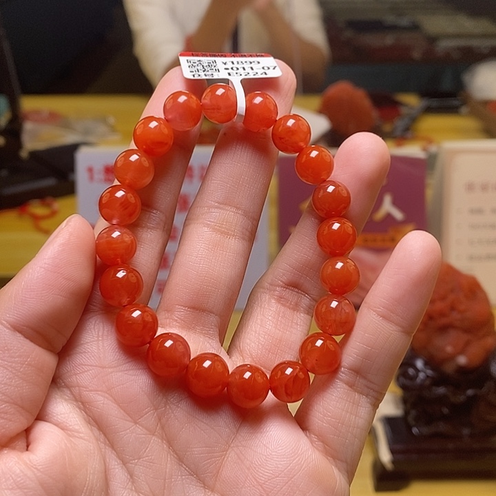 未镶嵌卡9+南红玛瑙