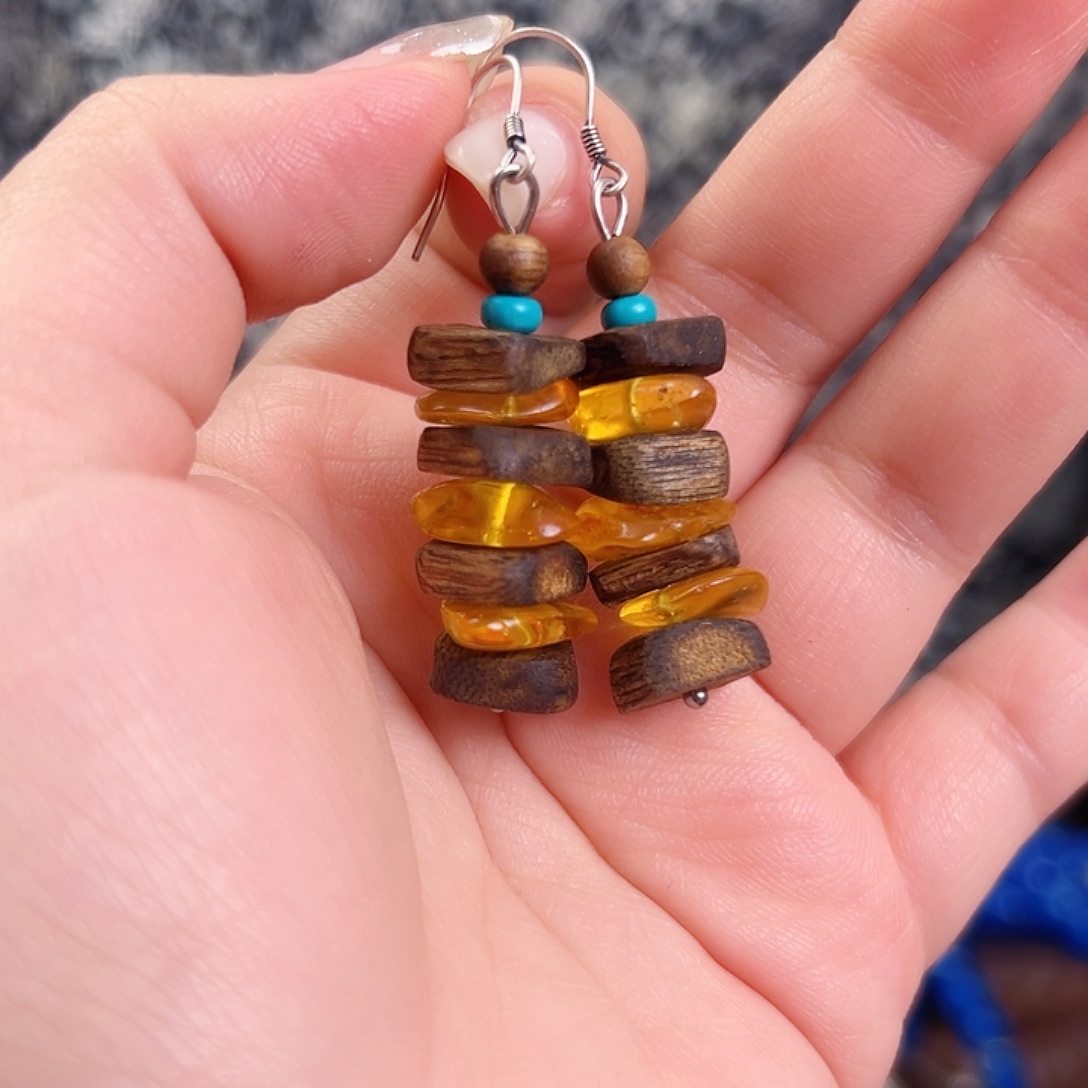 琥珀未镶嵌挂件耳环