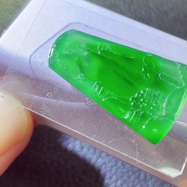 定制翡翠未镶嵌翡翠