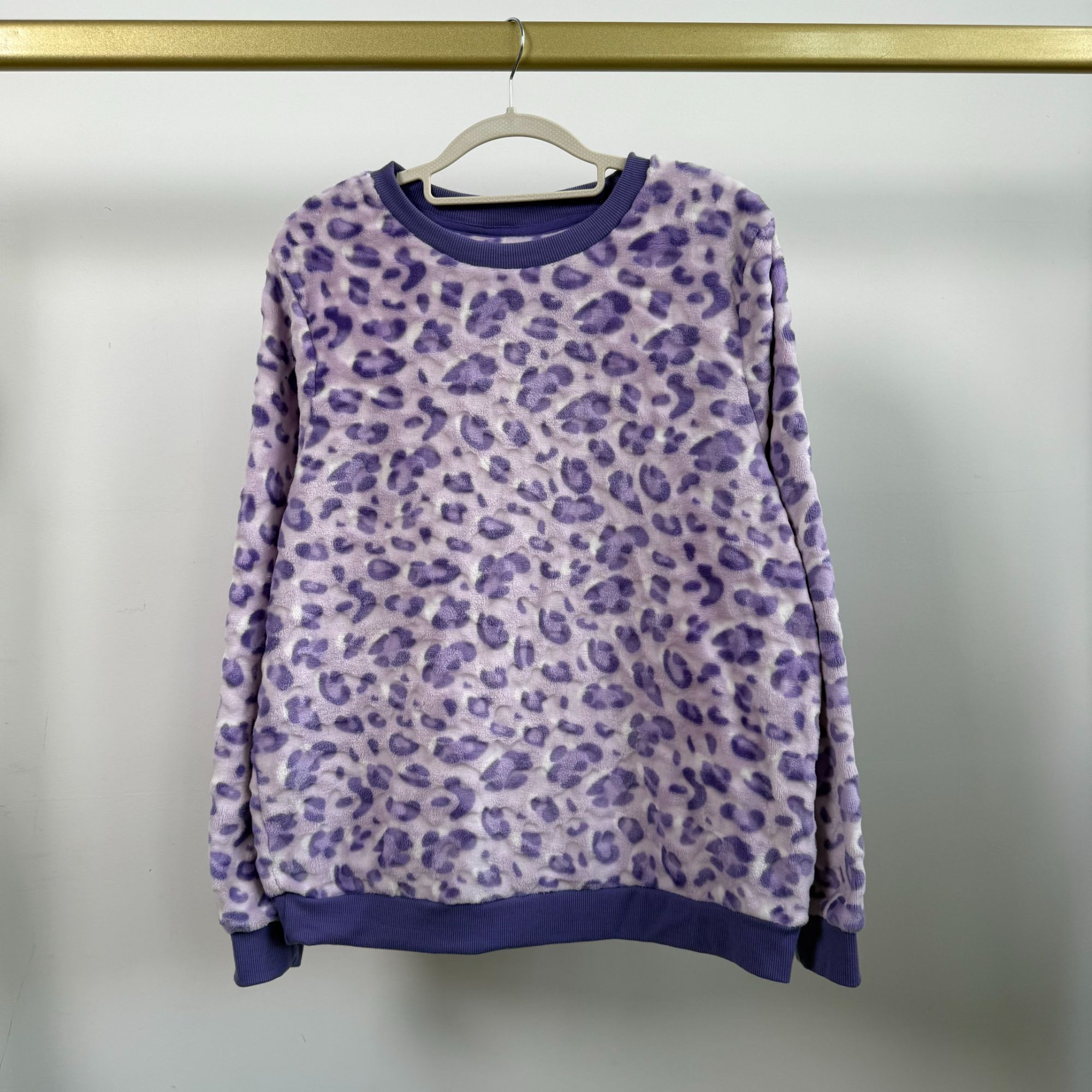 D2401【豹纹印花】女士冬季珊瑚绒家居睡衣