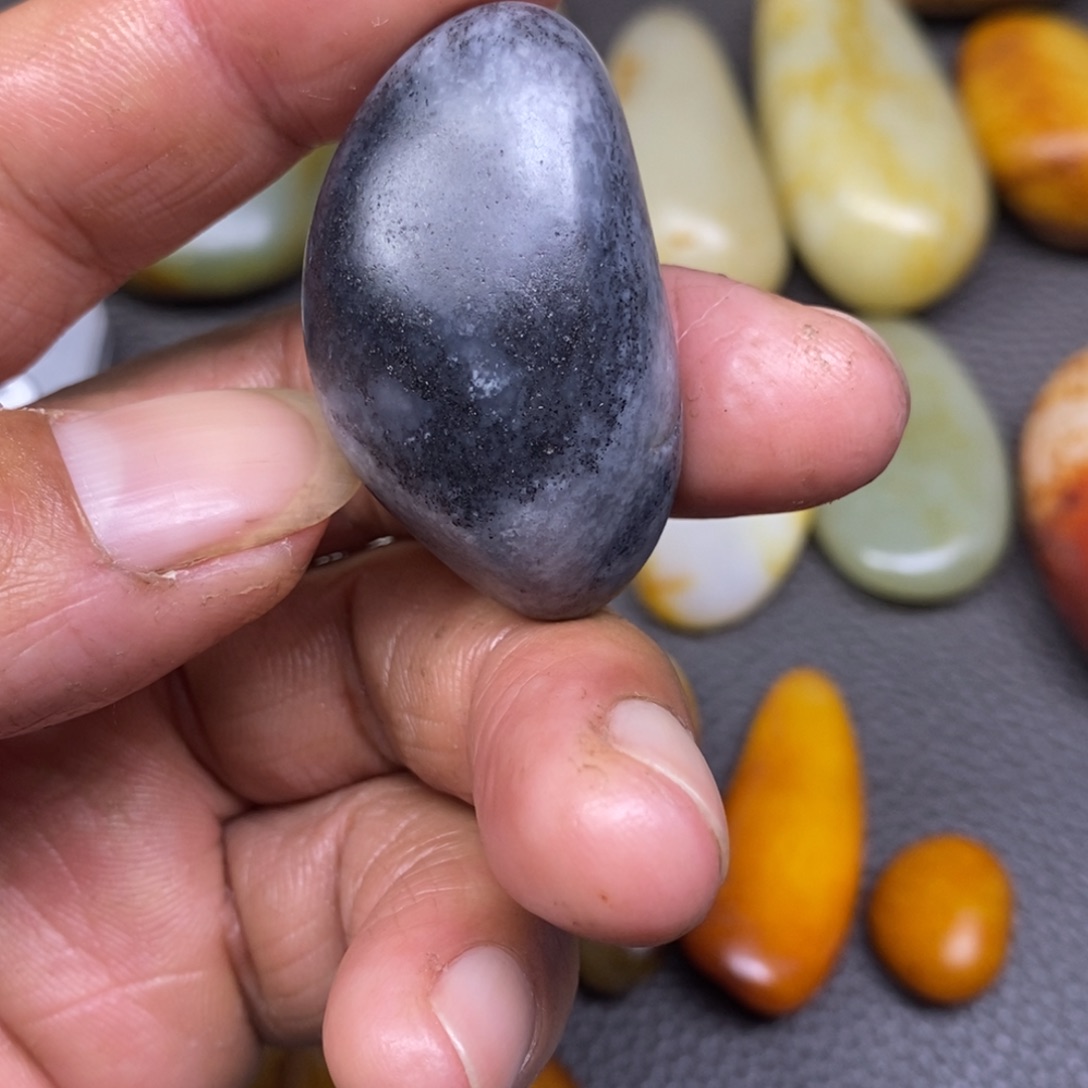 和田玉（糖玉）挂件未镶嵌