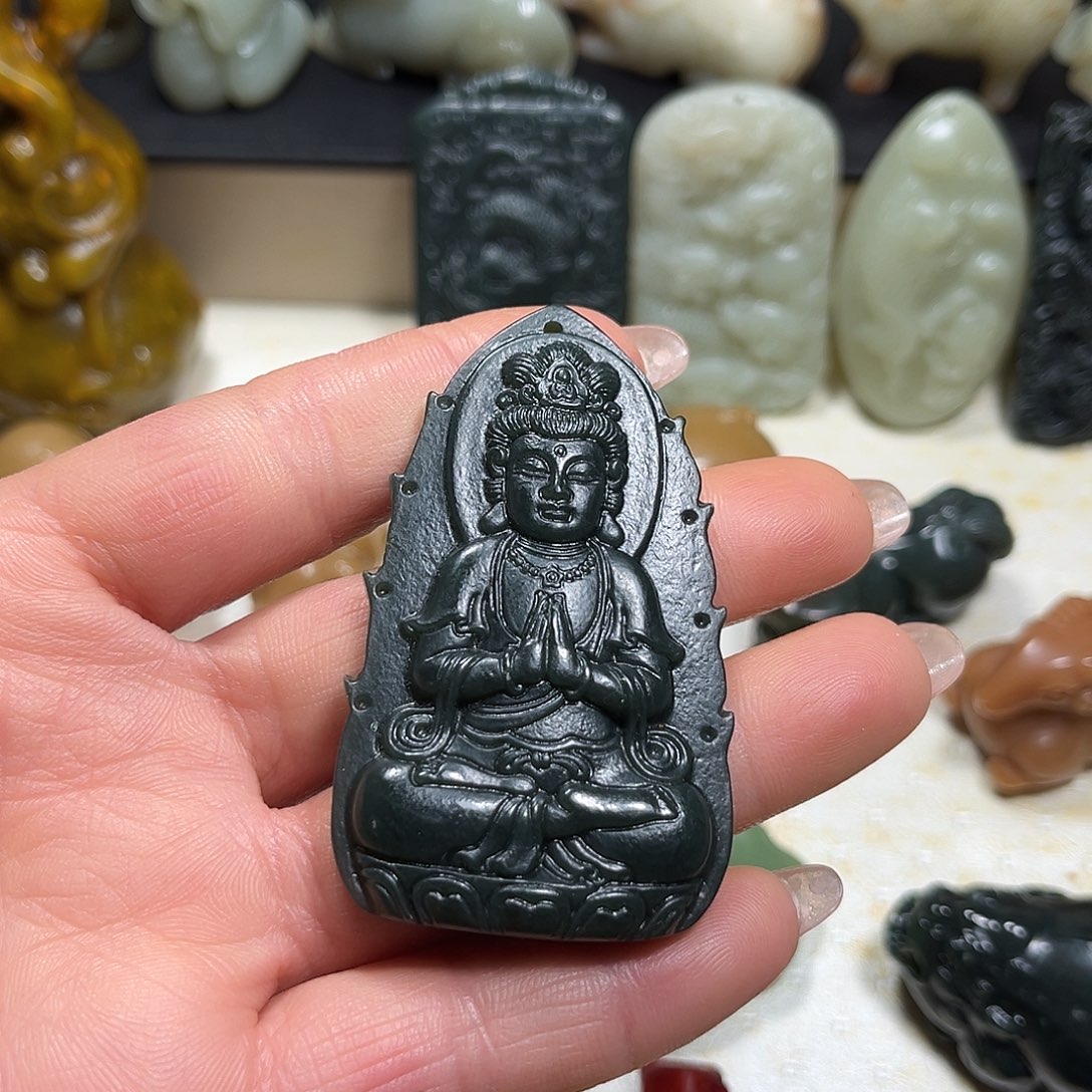 白玉菩提吊坠白玉菩提吊坠