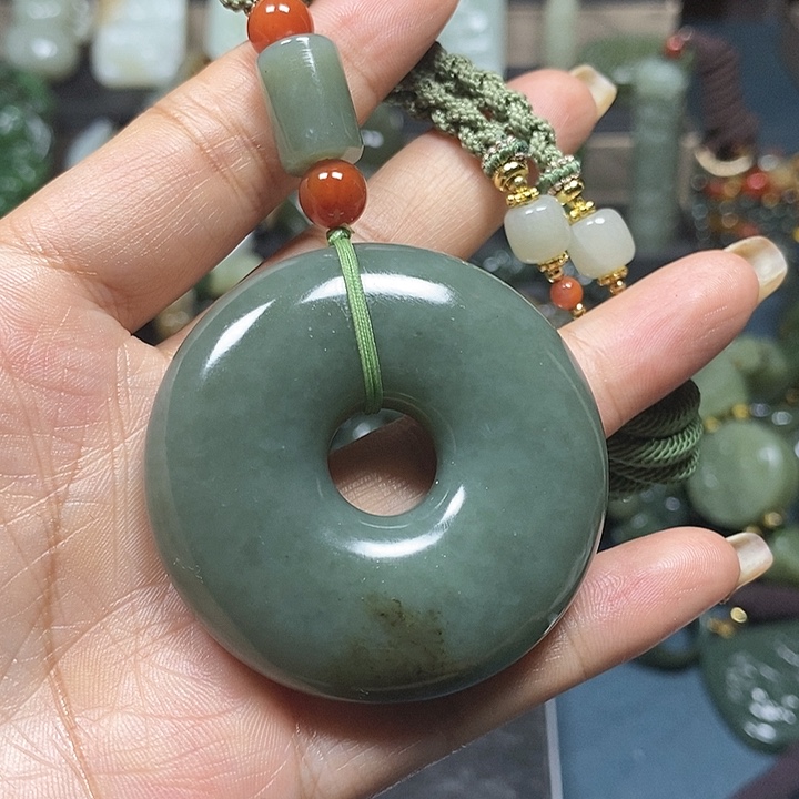 和田玉挂件未镶嵌