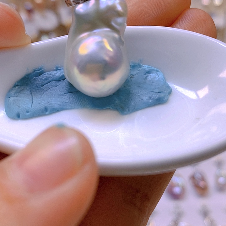 淡水珍珠颈饰合金