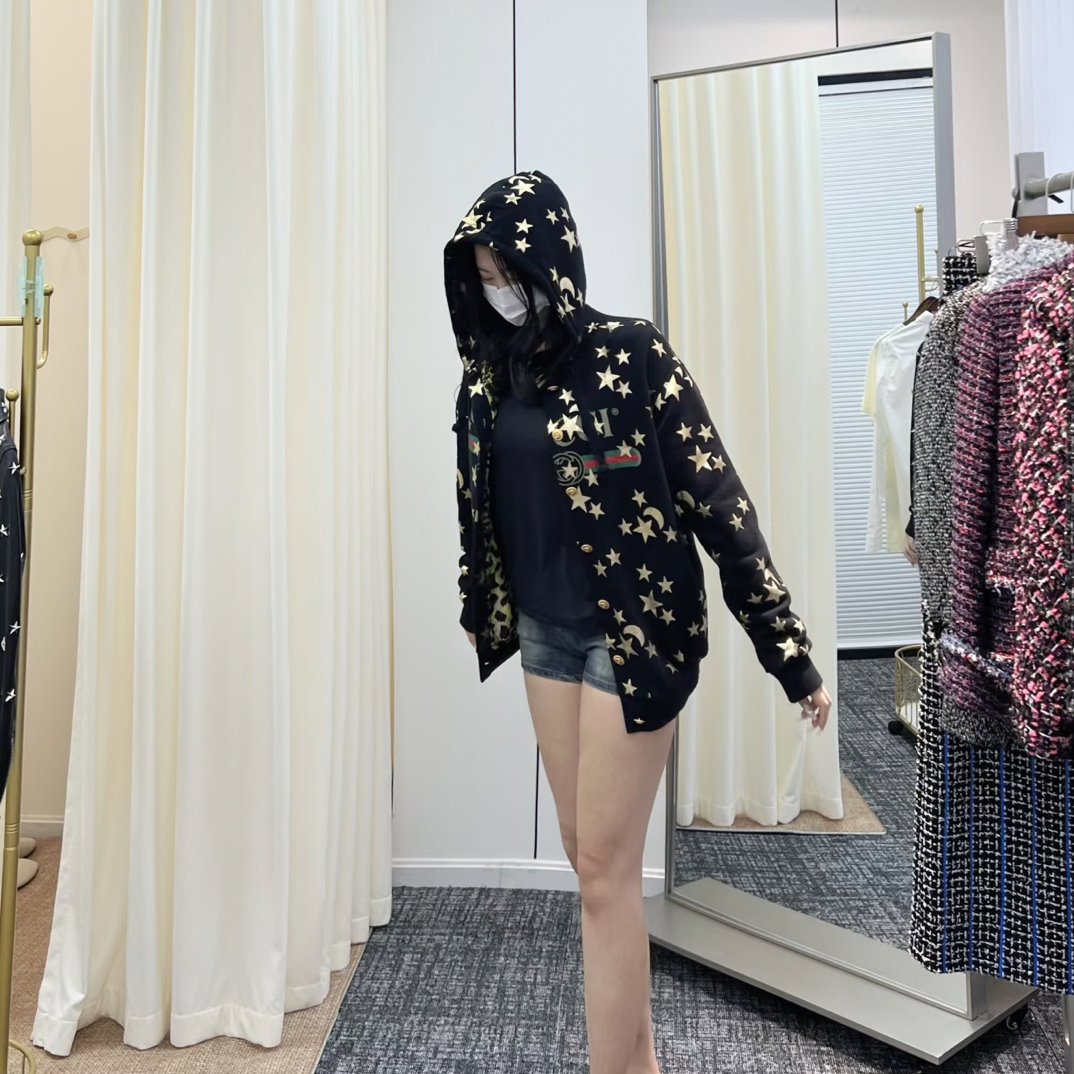 99新 AMIPARIS 古驰 黑色 腰带 胸口字母logo 连帽 卫衣 星星 m码