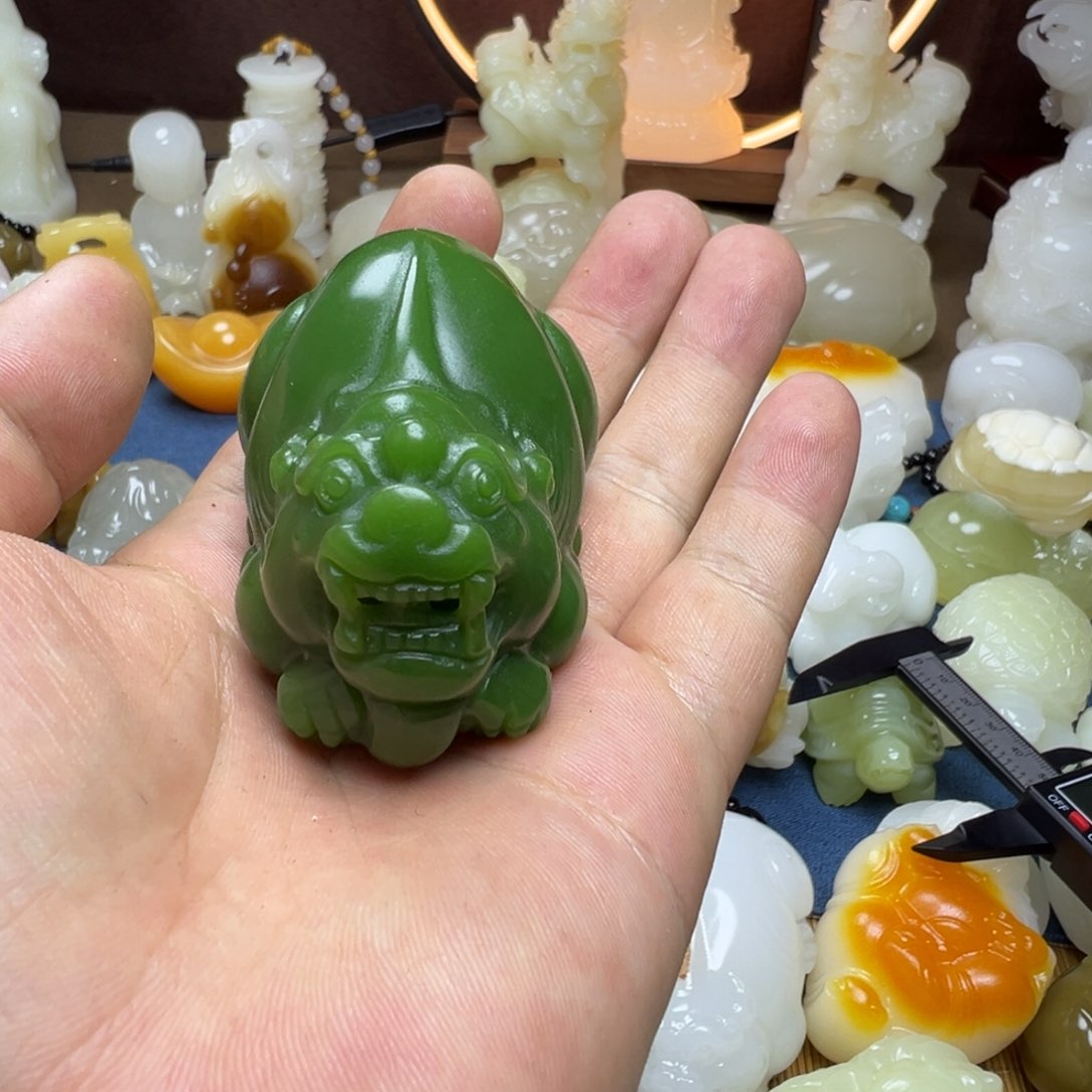 石材手工雕刻貔貅手把