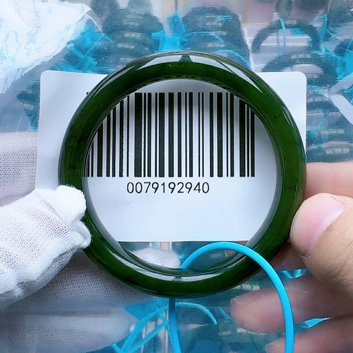 和田玉（碧玉）手镯未镶嵌53