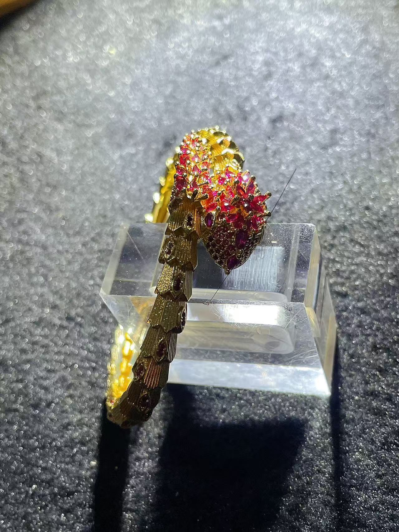 手镯 璀璨精美Tbbo15-48