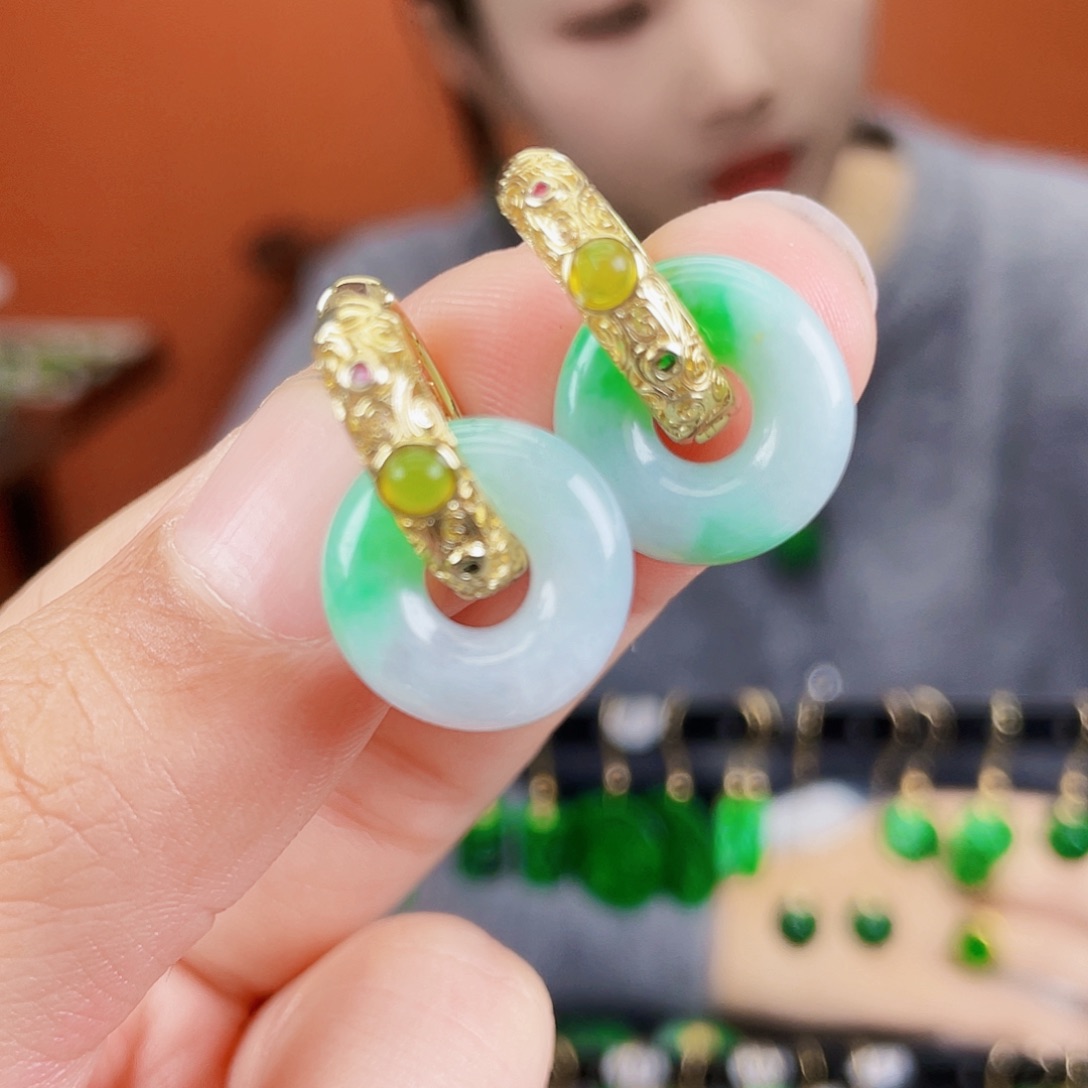 翡翠未镶嵌耳饰饰品