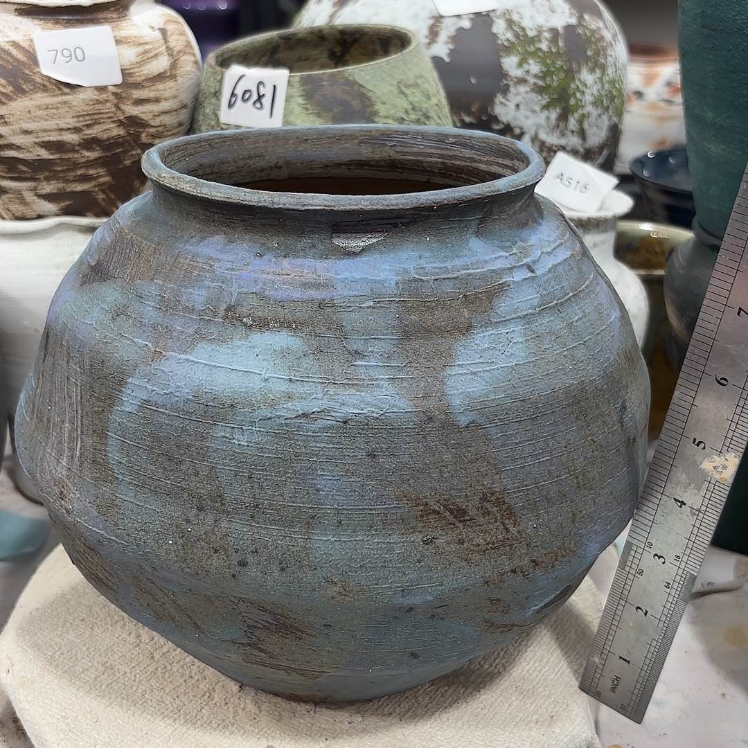 摆件高23，口13，无孔71