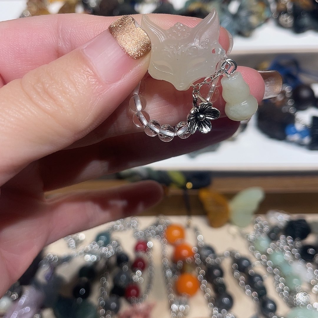 蛇纹石玉合金颈饰