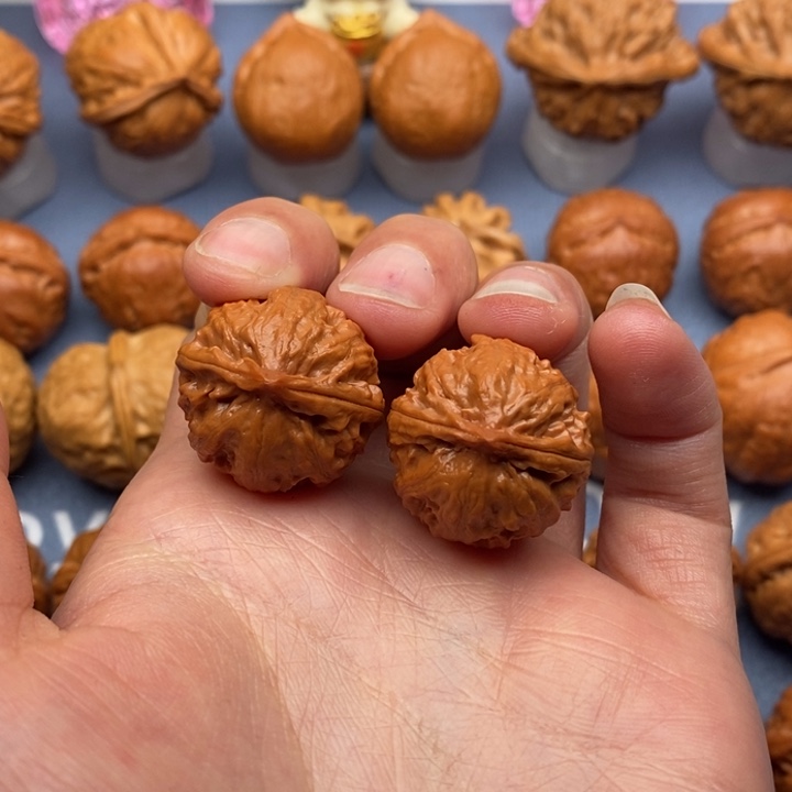 文玩核桃吊坠北**?小圆球