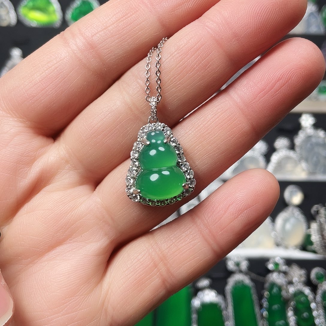 玛瑙/玉髓颈饰合金