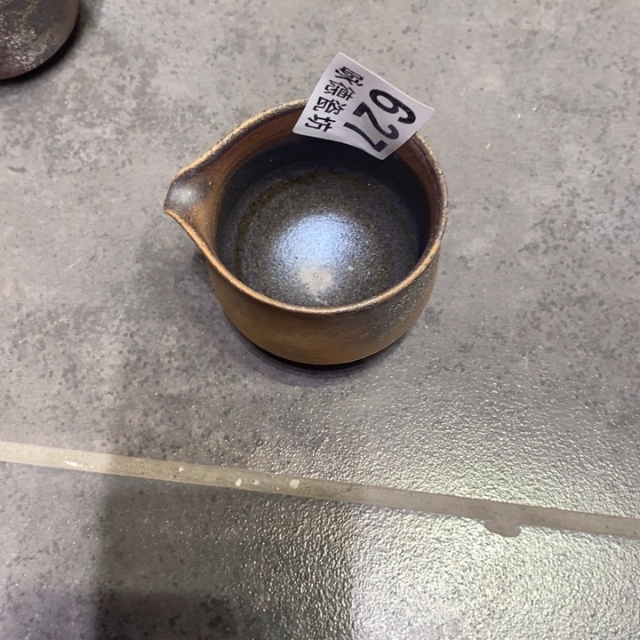 杯柴烧鱼片用盐水