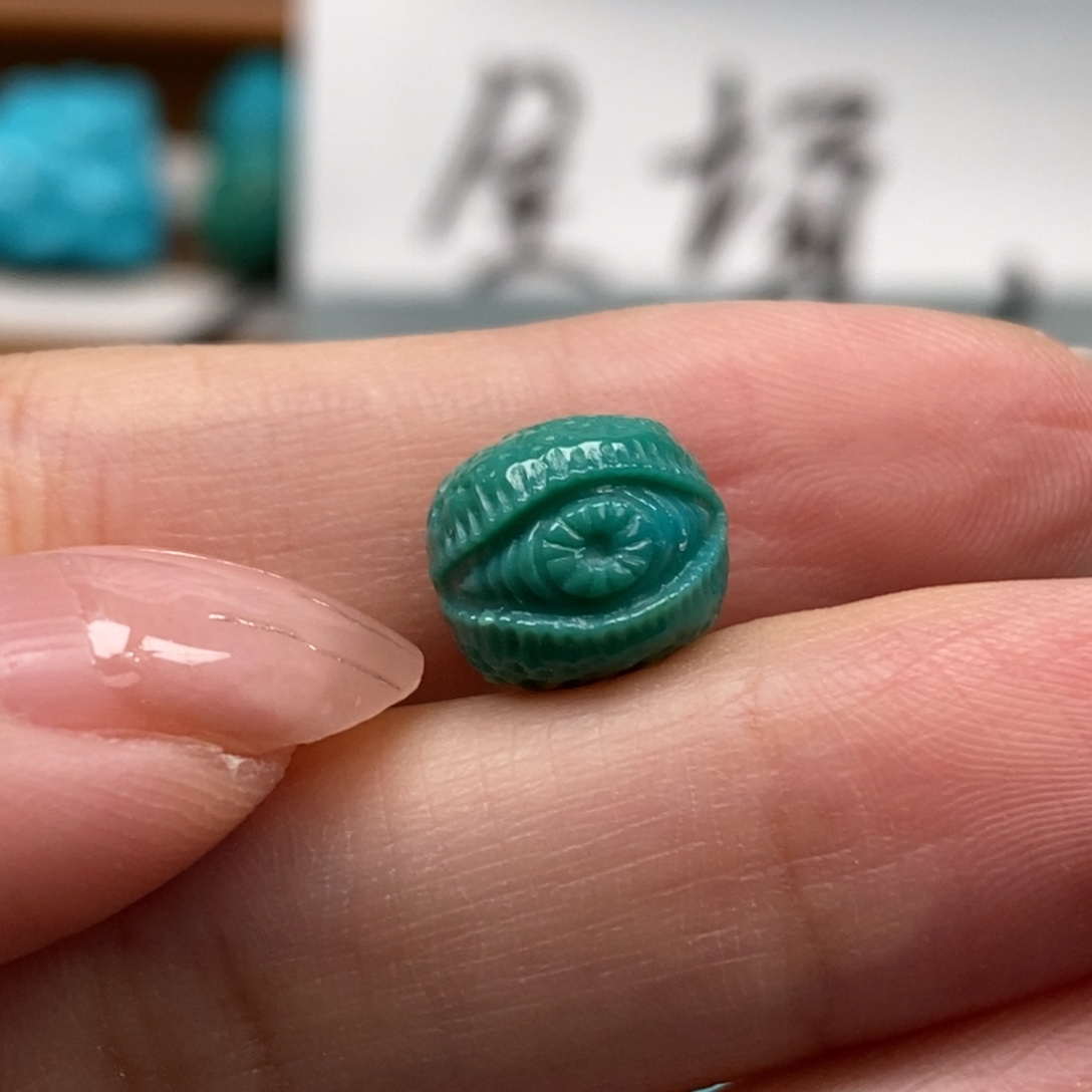 未镶嵌绿松石颈饰