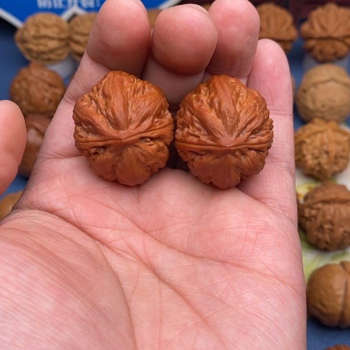 文玩核桃把件小霸王龙