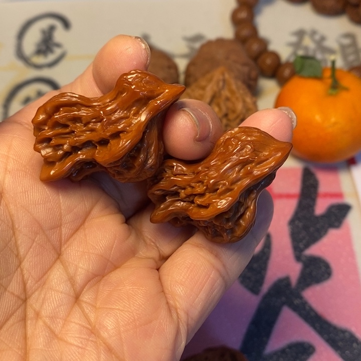 卖***孩把件文玩核桃小鸟