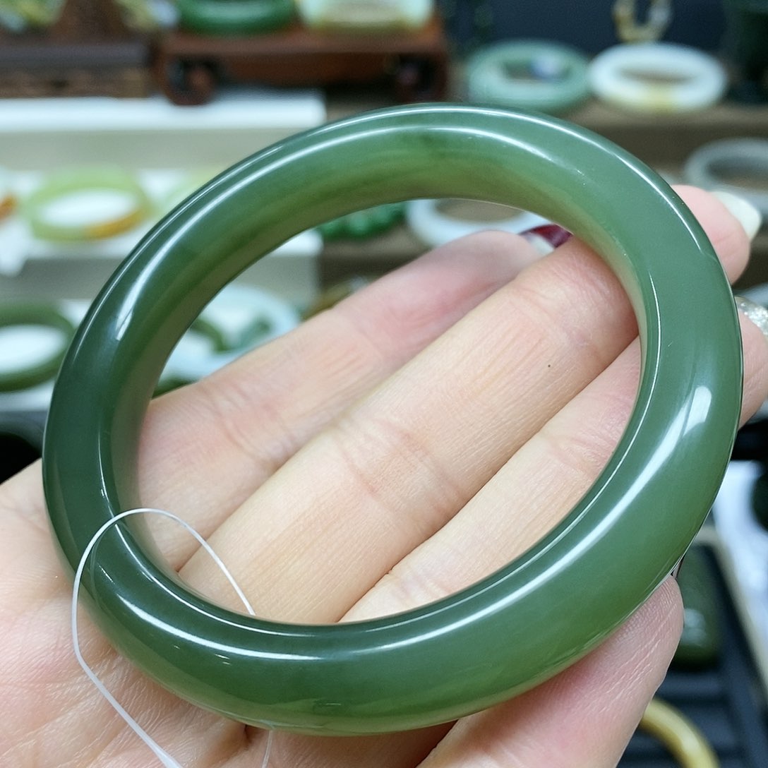 【闪购商品】和田玉手镯未镶嵌