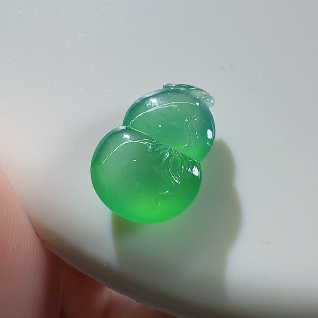 翡翠颈饰未镶嵌葫芦