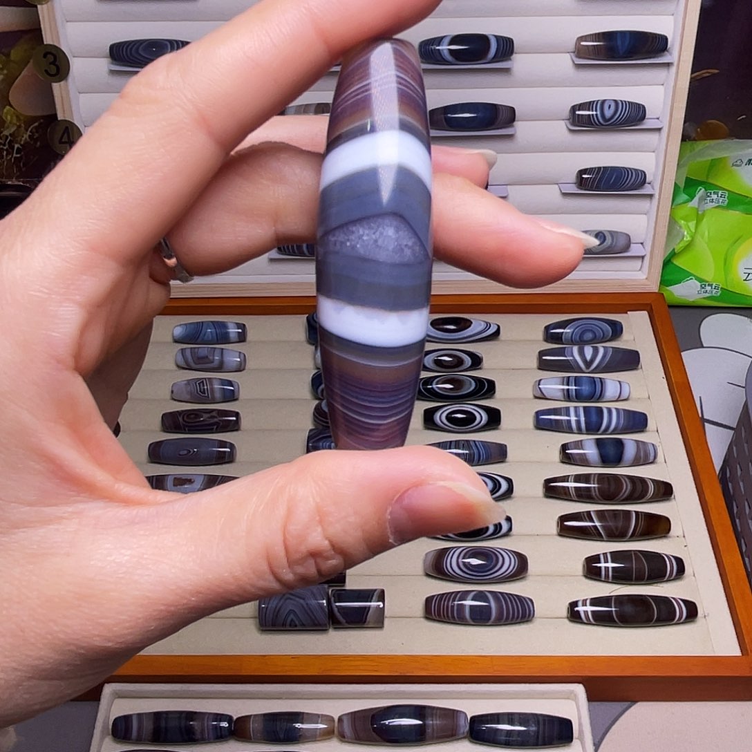 鼓****玛瑙/玉髓未镶嵌颈饰