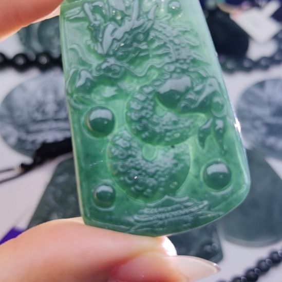 翡翠吊坠(不含链)未镶嵌