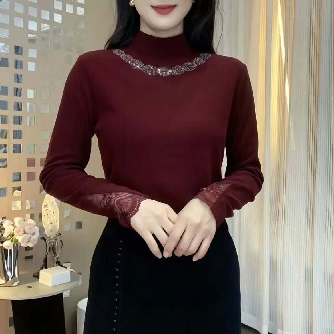 秋冬季德绒新款洋气网纱蕾丝袖半高领重工烫钻打底衫妈妈上衣女