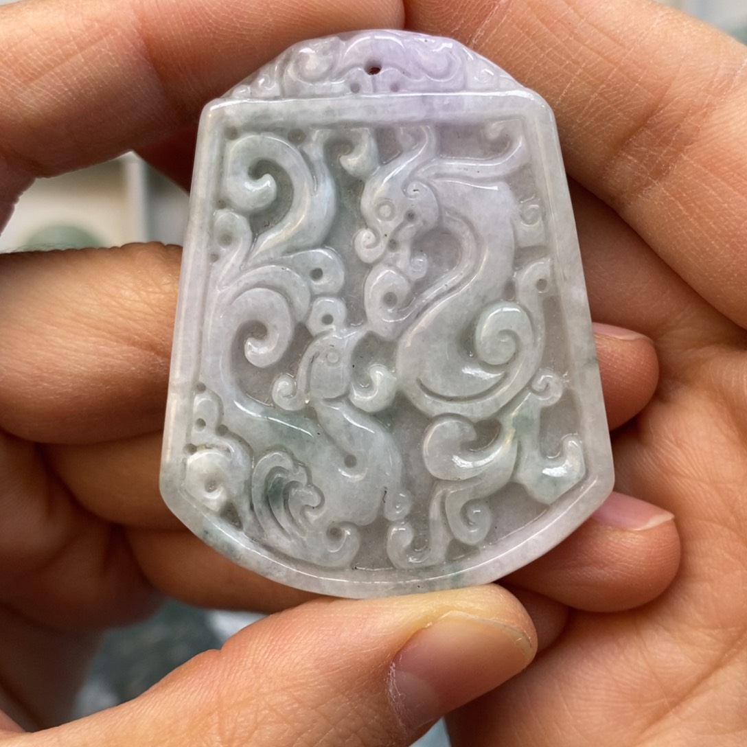 翡翠颈饰未镶嵌龙凤