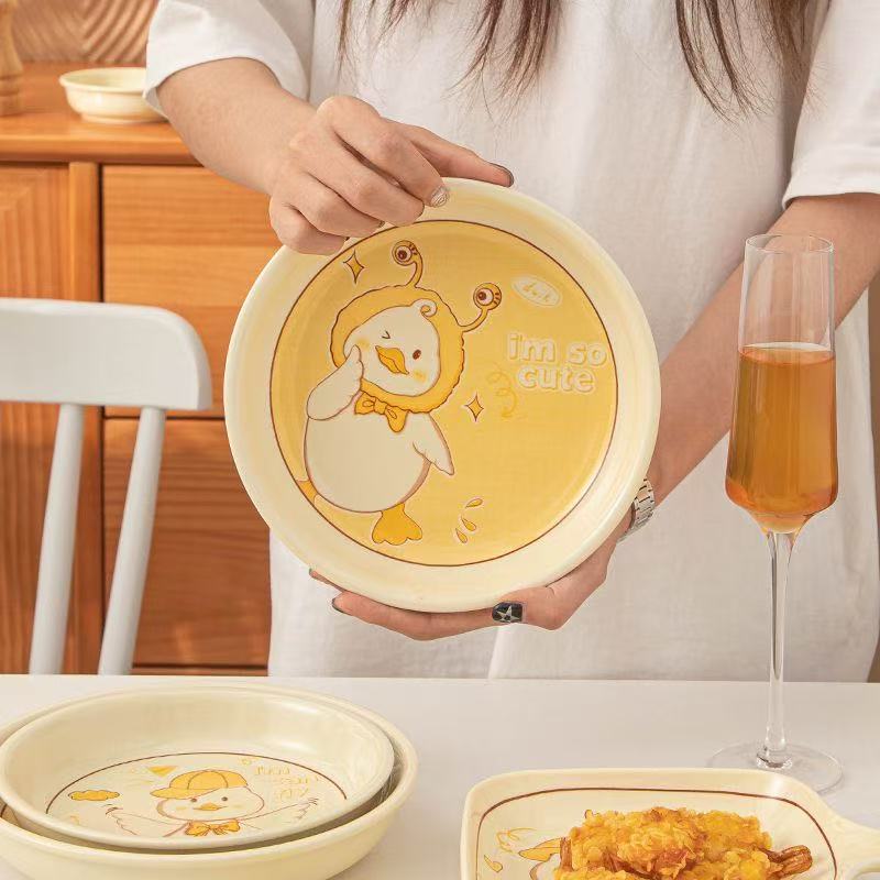 可达鸭系列·陶瓷釉下彩餐盘奶油风颜值加厚2025新款网红可爱菜盘