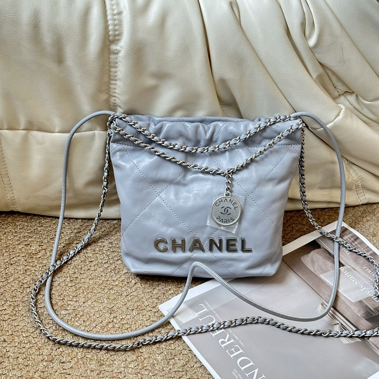 95新 Chanel/香奈儿 灰色 23B牛皮22bag mini单肩包/685026778
