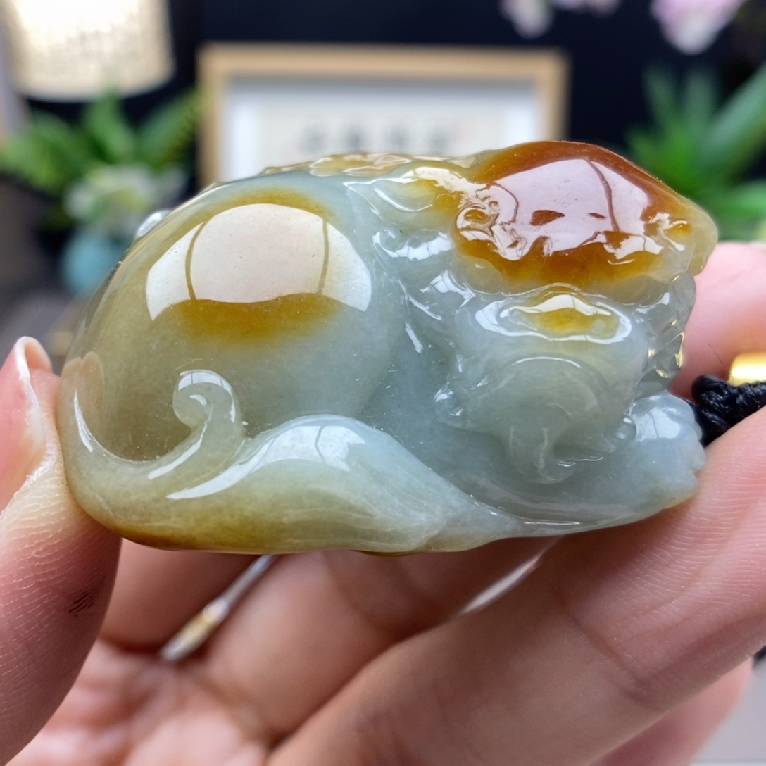 翡翠未镶嵌颈饰吊坠46
