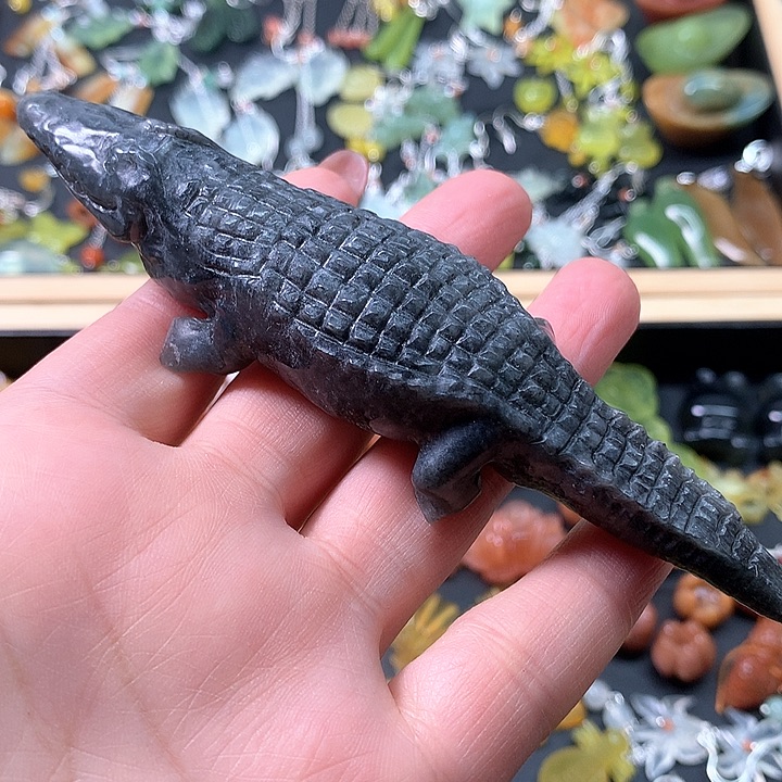 蛇纹石玉未镶嵌手把