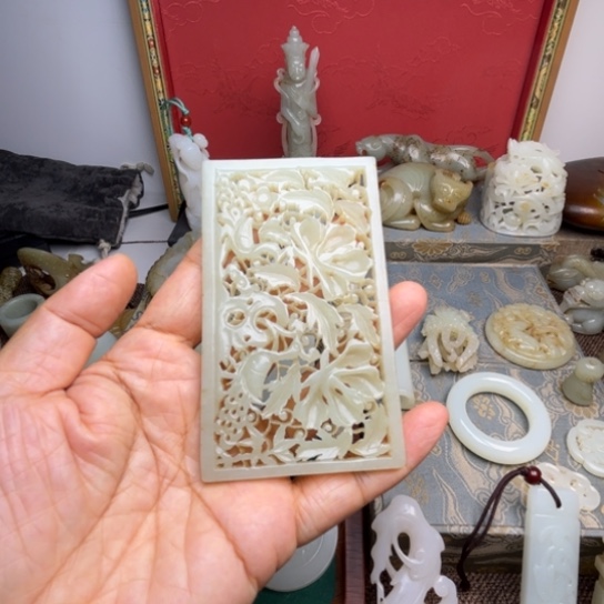 和田玉（糖玉）未镶嵌颈饰中****收