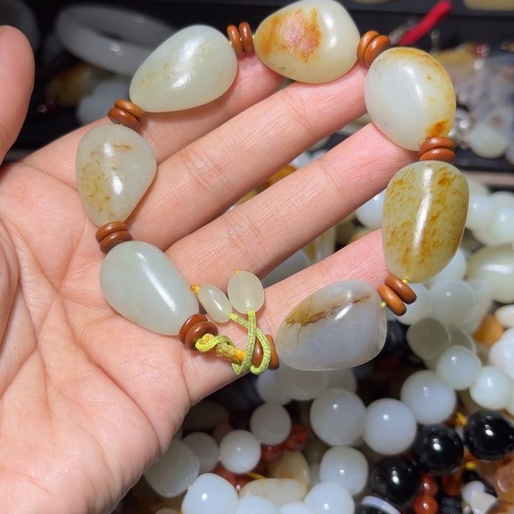 和田玉未镶嵌手链