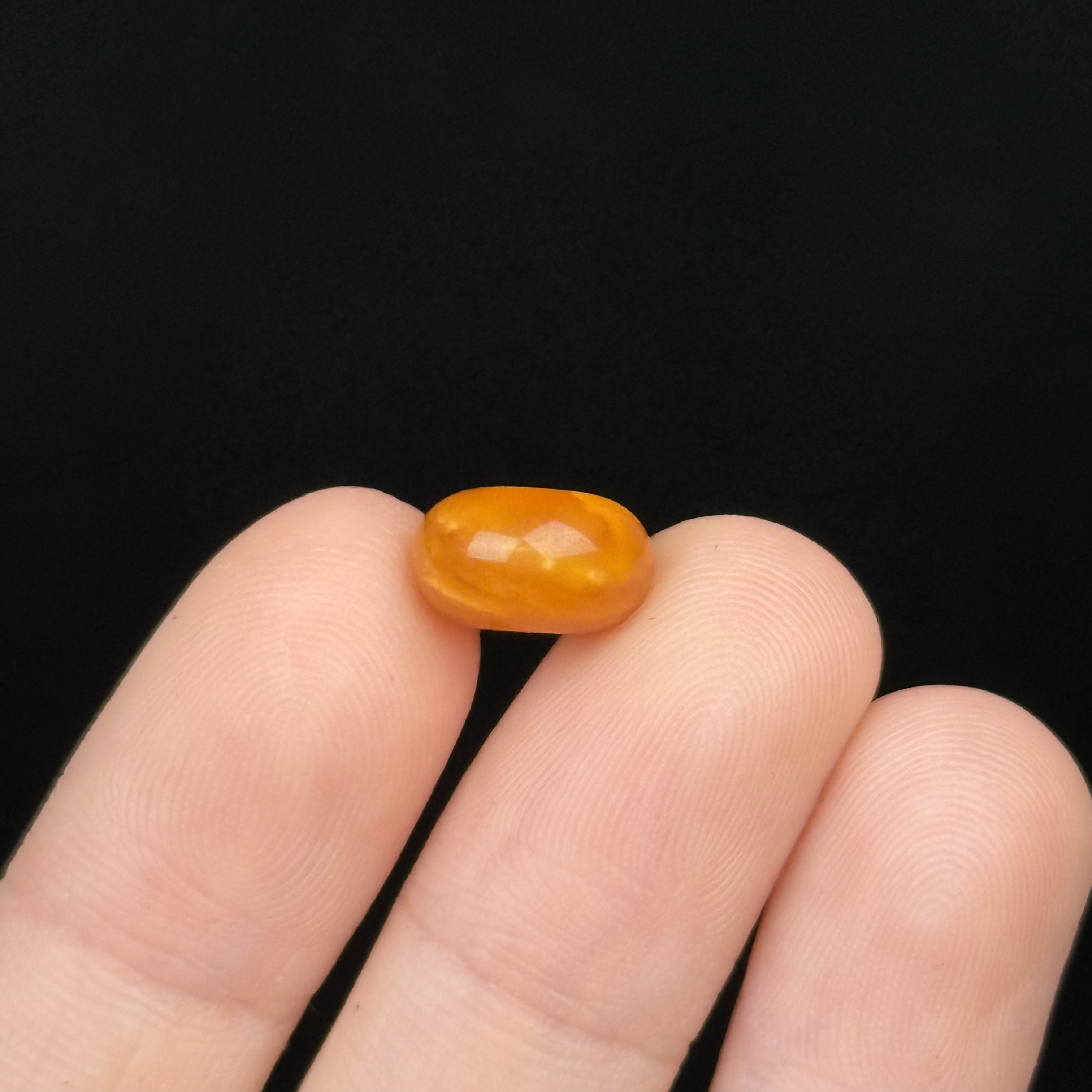 D7149天然原矿蜜蜡 鸡油红墩子10.4*6mm 支持鉴定 假一罚十