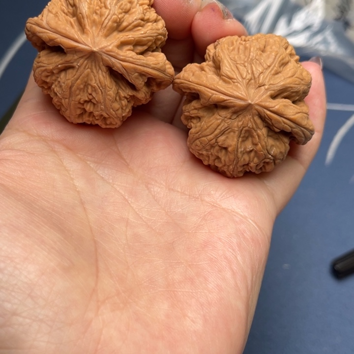 文玩核桃把件粗筋40