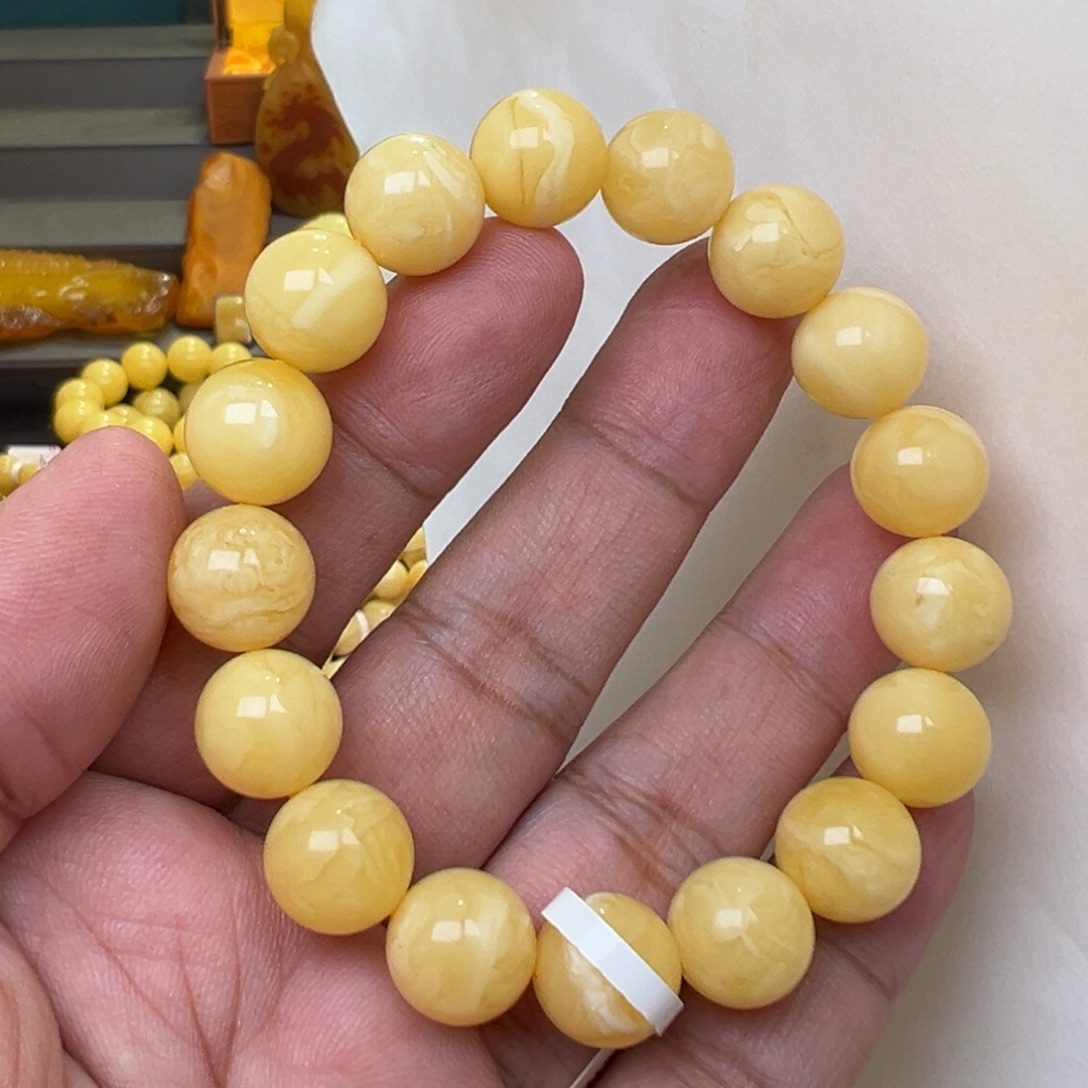 蜜蜡未镶嵌珠宝奇石12加16.9克