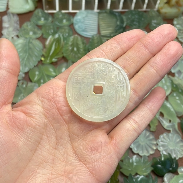 蛇纹石玉合金颈饰