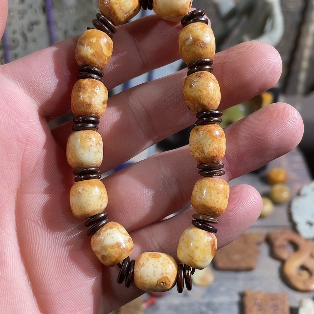 和田玉（糖玉）未镶嵌挂件