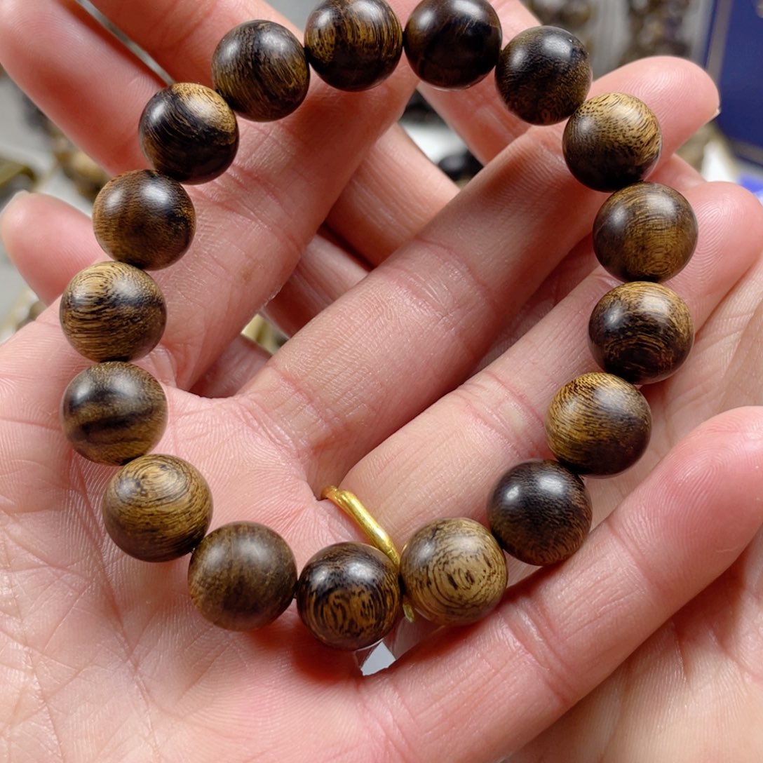 沉香手串刘*七越南芽庄老白棋玉化老料满瘤疤1.2