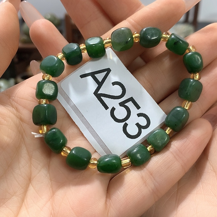 和田玉挂件未镶嵌笑***开