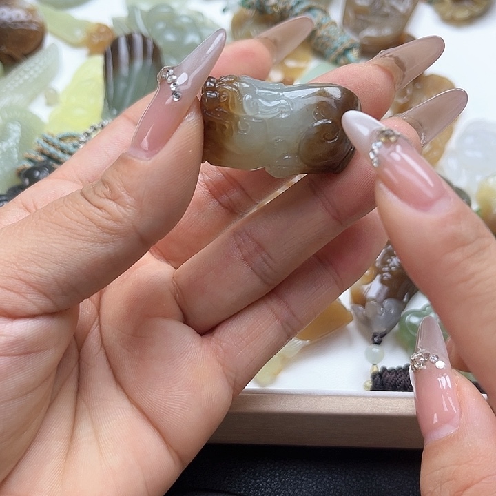 【闪购商品】颈饰未镶嵌和田玉彩**宝